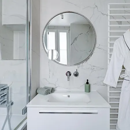 1 Bedroom Apartment Near Saint Germain Des Pres Apartment