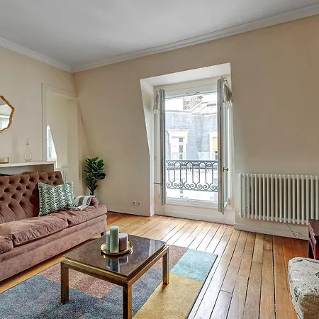 1 Bedroom Apartment Near Saint Germain Des Pres Apartment Paris