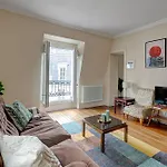 1 Bedroom Apartment Near Saint Germain Des Pres